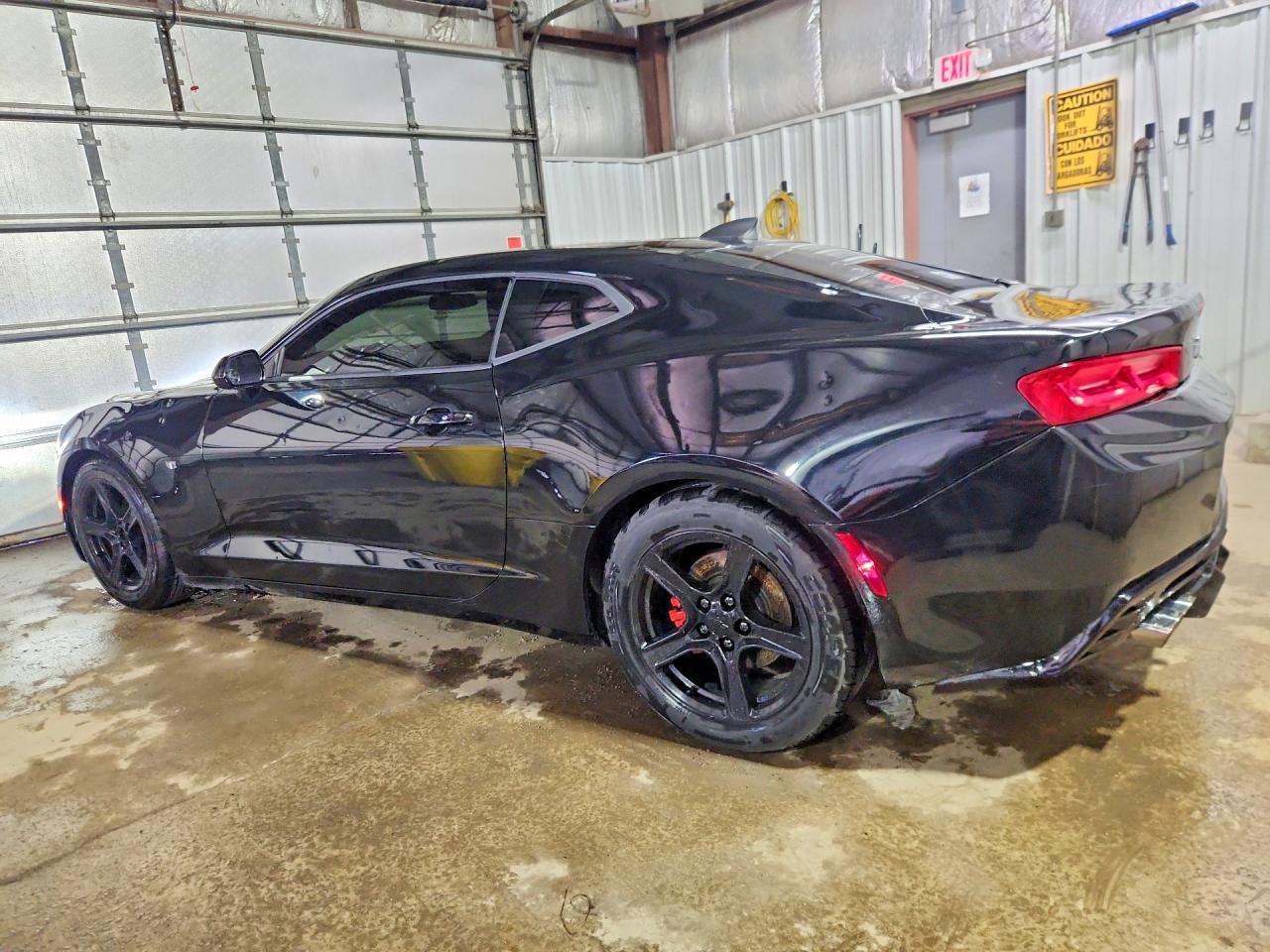 2018 Chevrolet Camaro Ls - zdjęcie 2