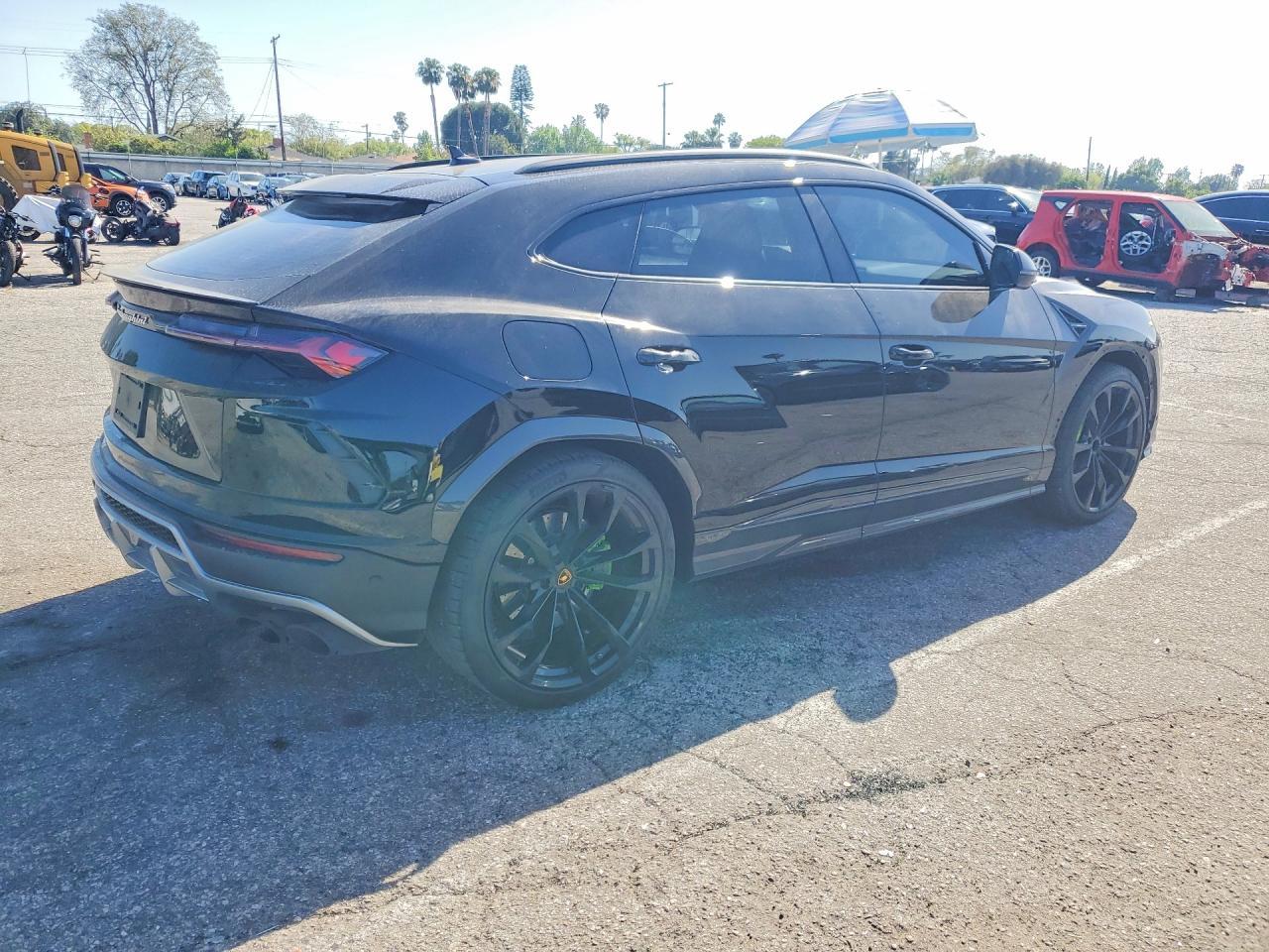 2020 Lamborghini Urus - zdjęcie 3