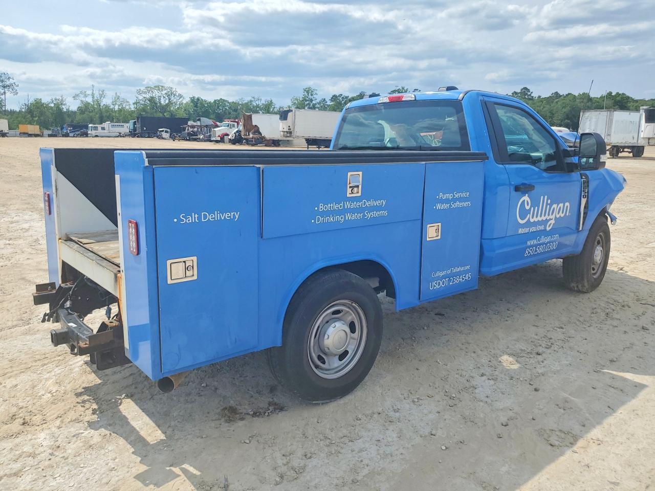 2024 Ford F250 - zdjęcie 3