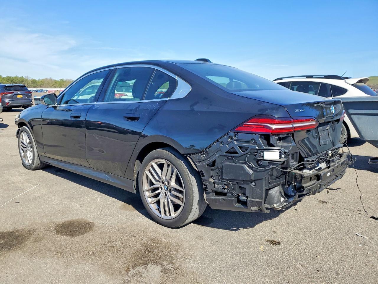 2024 BMW 530 Xi - zdjęcie 2