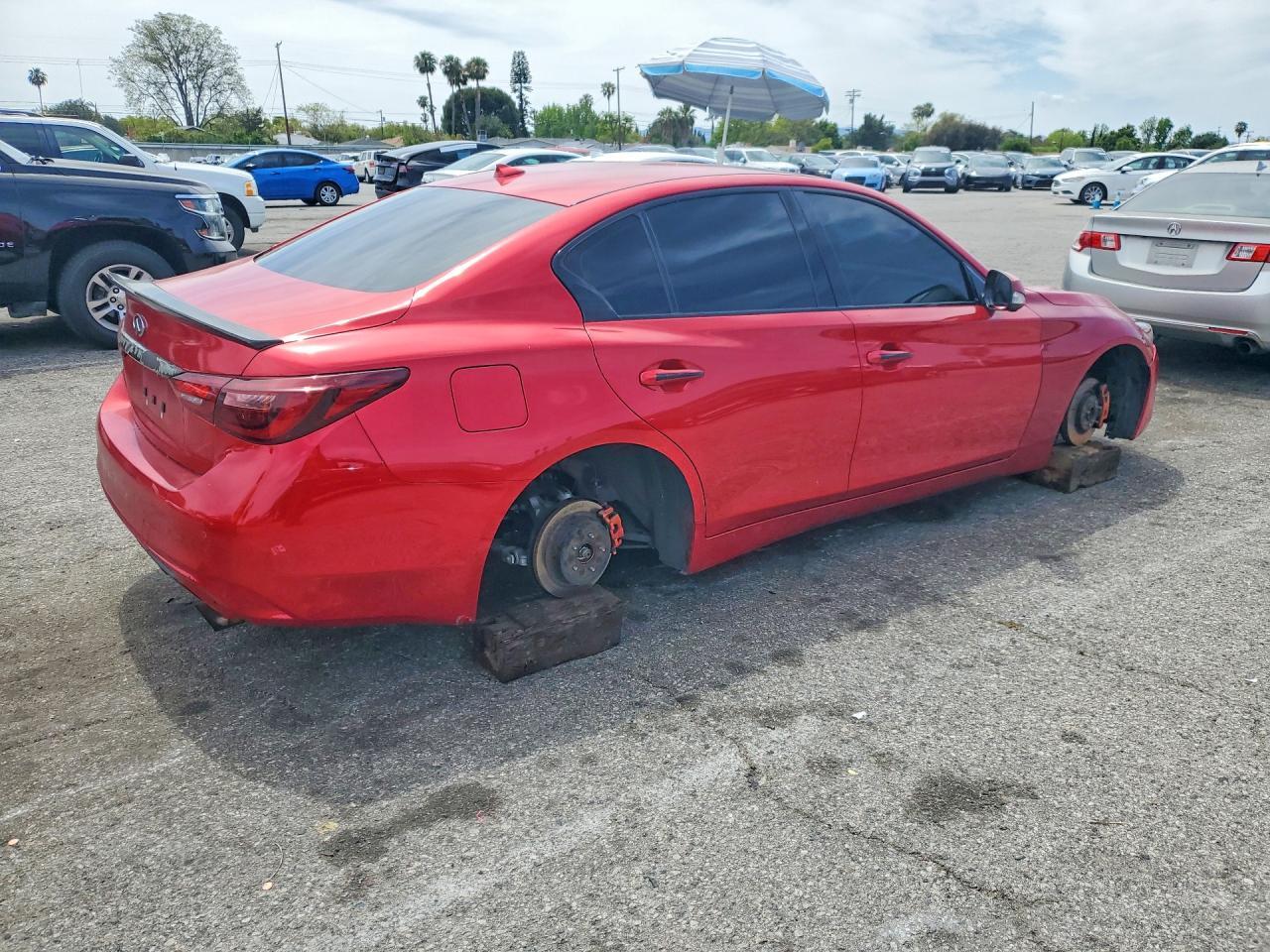 2021 Infiniti Q50 Luxe - zdjęcie 3