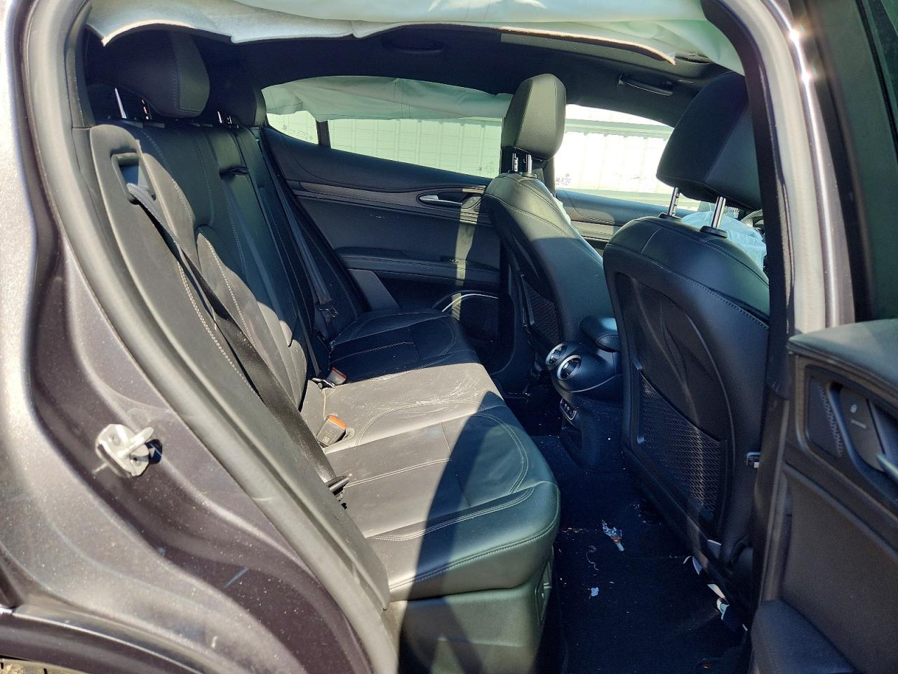 2023 Alfa Romeo Stelvio Ti - zdjęcie 11