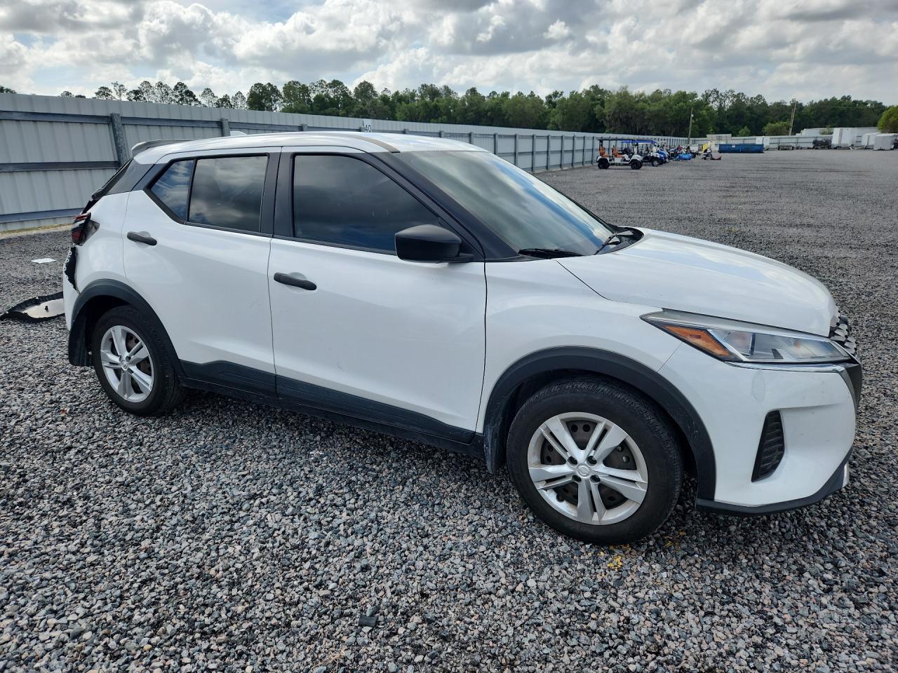 2021 Nissan Kicks S - zdjęcie 4