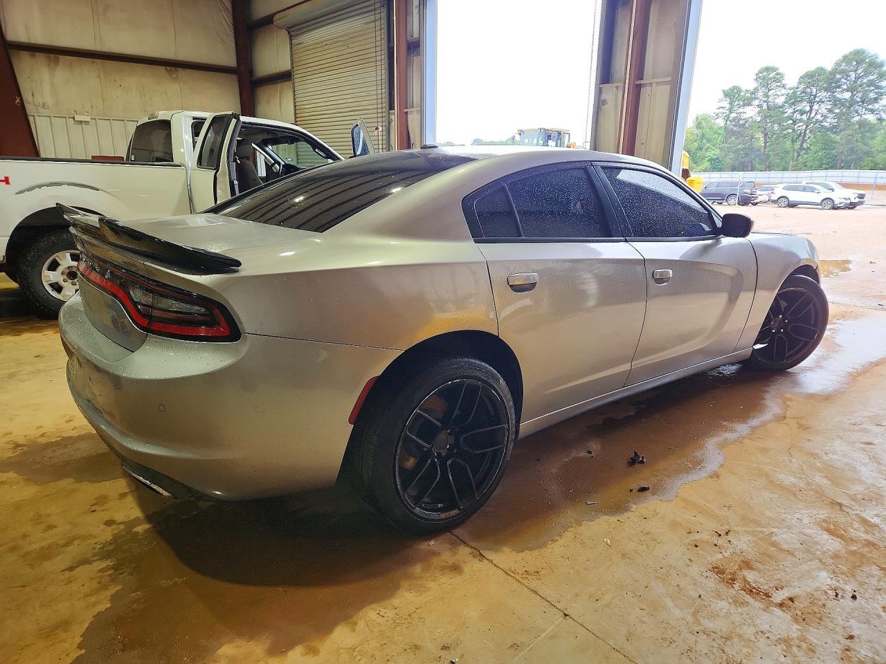 2018 Dodge Charger Sxt - zdjęcie 3