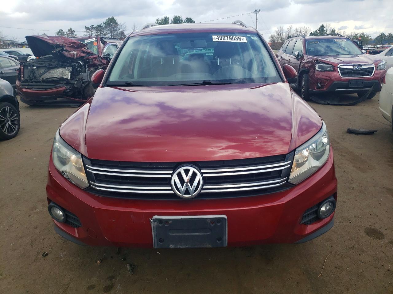 2013 Volkswagen Tiguan S - zdjęcie 5