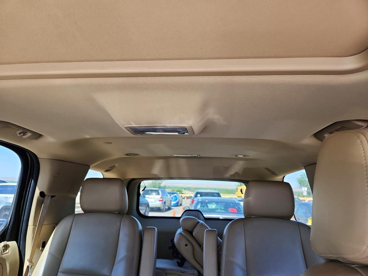 2013 Cadillac Escalade Luxury - zdjęcie 10