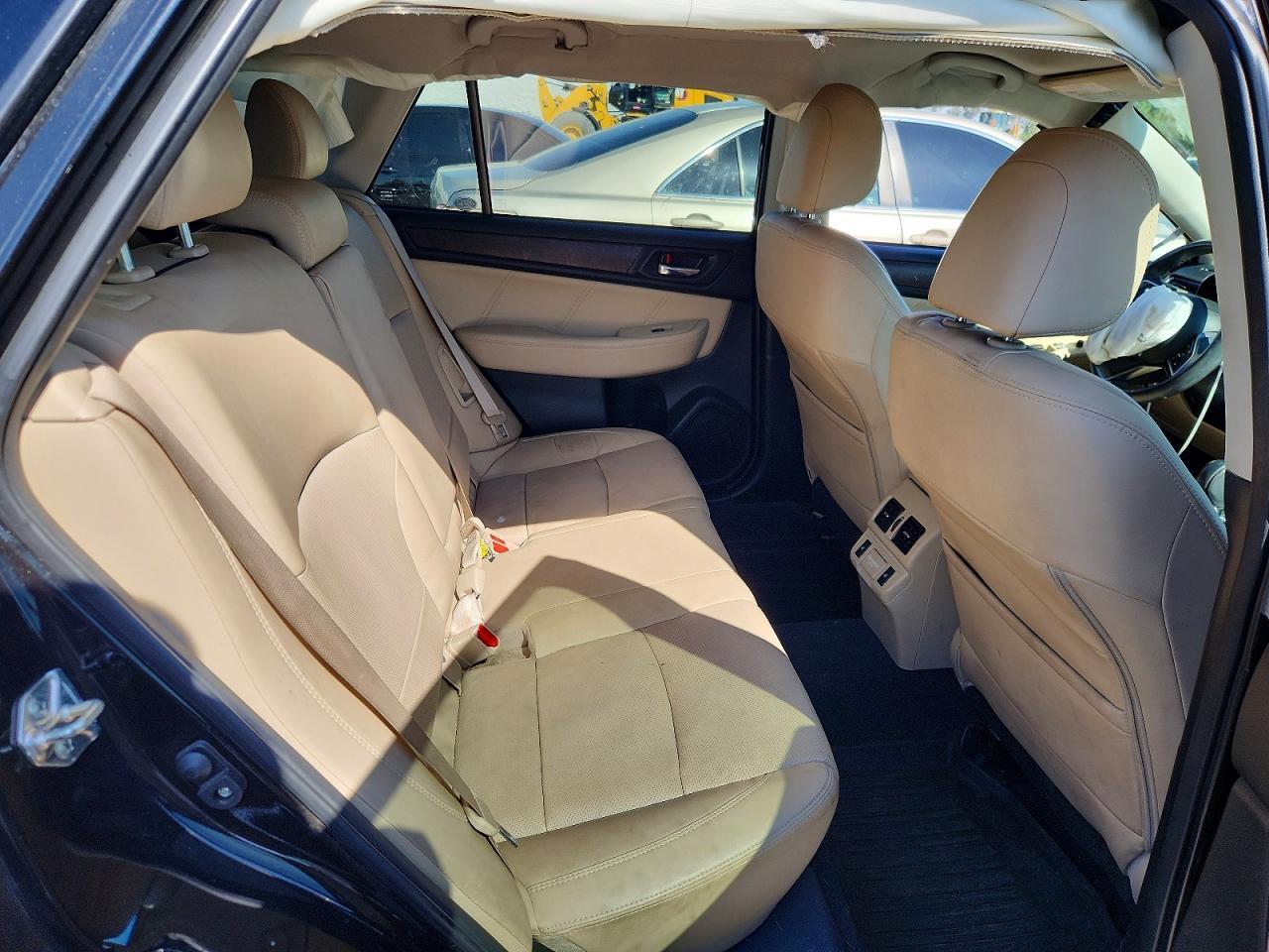 2018 Subaru Outback 3.6R Limited - zdjęcie 10
