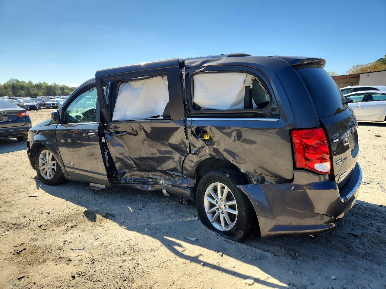 2019 Dodge Grand Caravan Sxt - zdjęcie 2