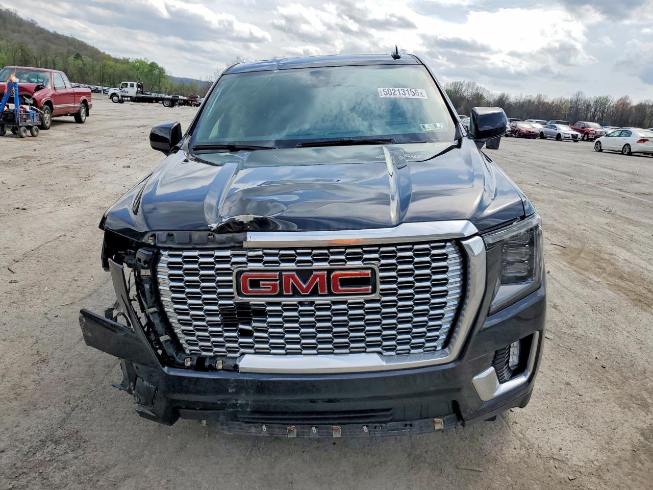 2021 GMC Yukon Xl Denali - zdjęcie 5