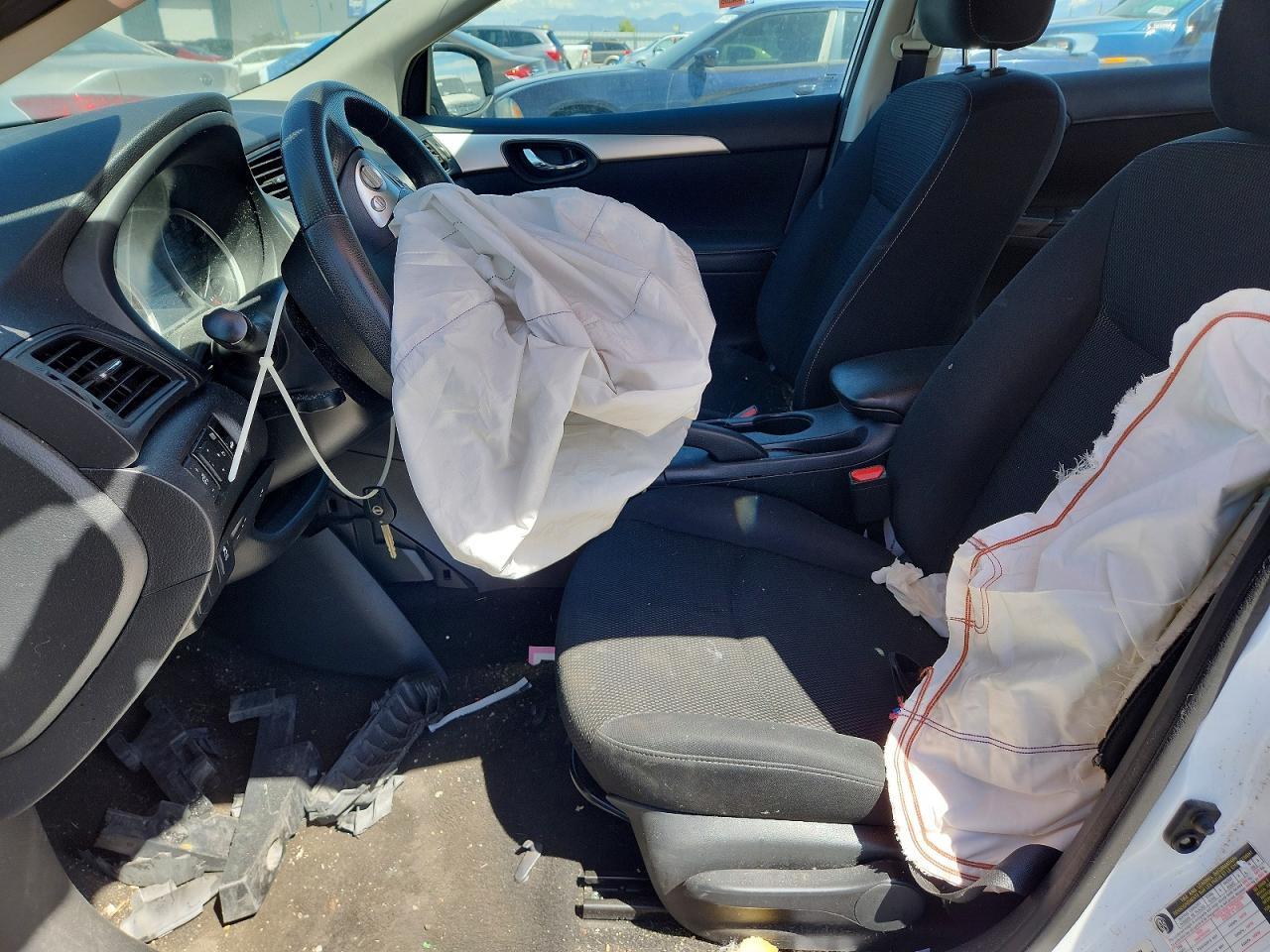 2019 Nissan Sentra S - zdjęcie 7