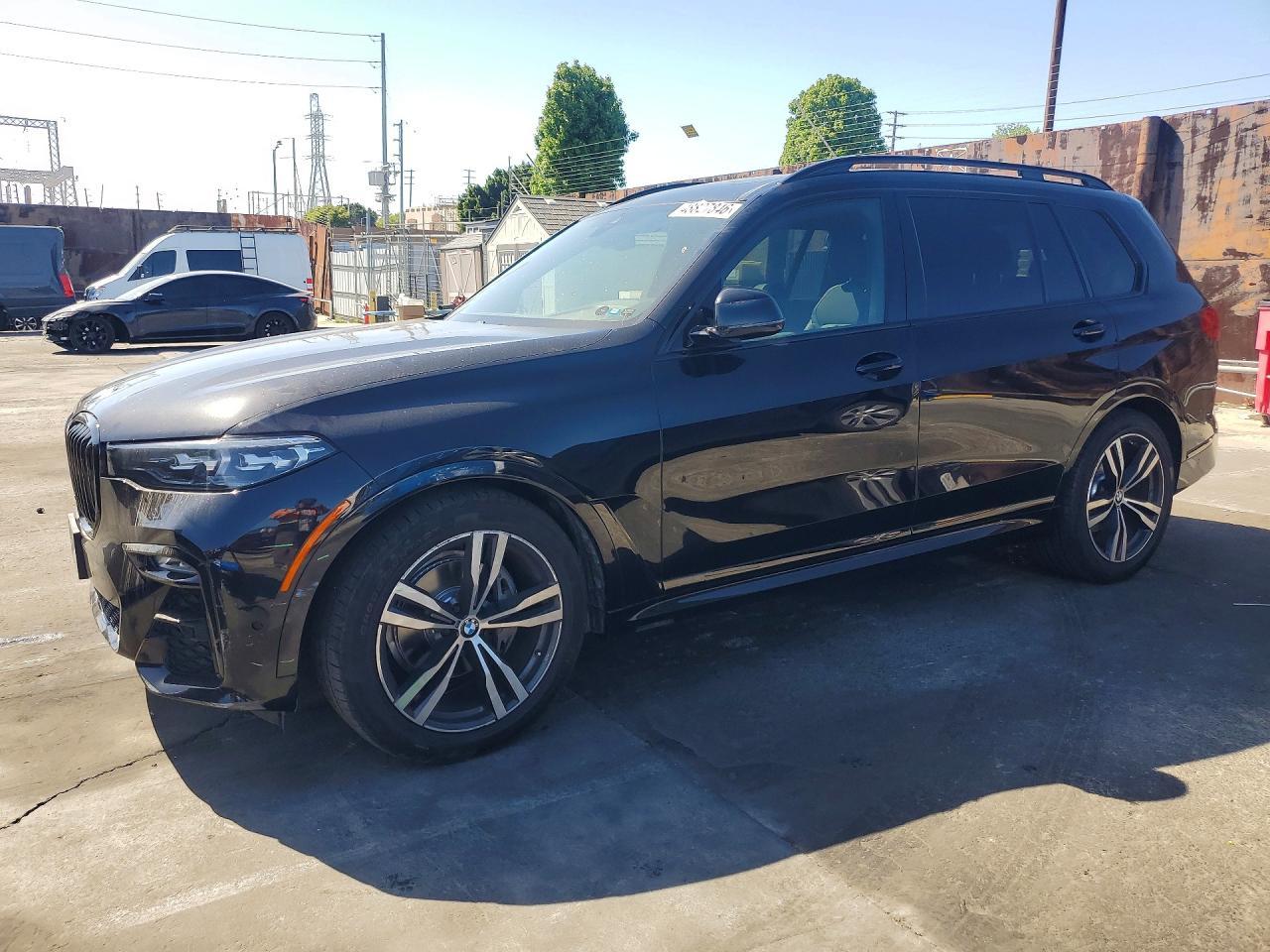 2020 BMW X7 xDrive40I - zdjęcie główne