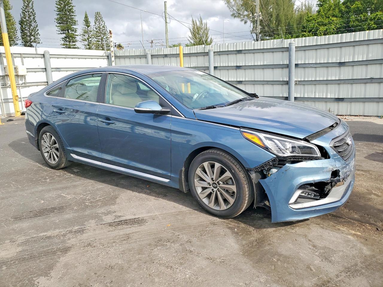2017 Hyundai Sonata Sport - zdjęcie 4