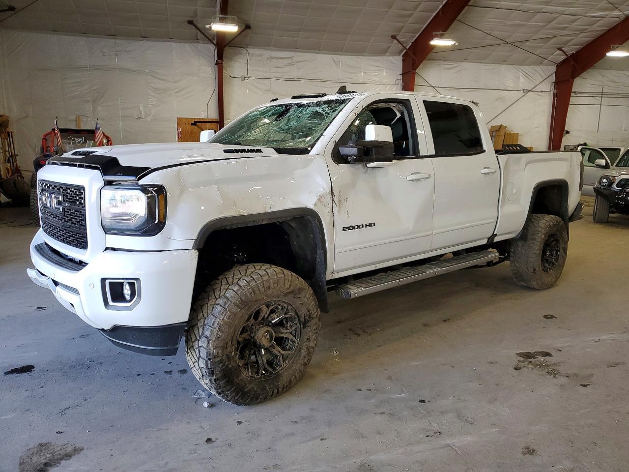 2018 GMC Sierra K2500 Slt - zdjęcie główne