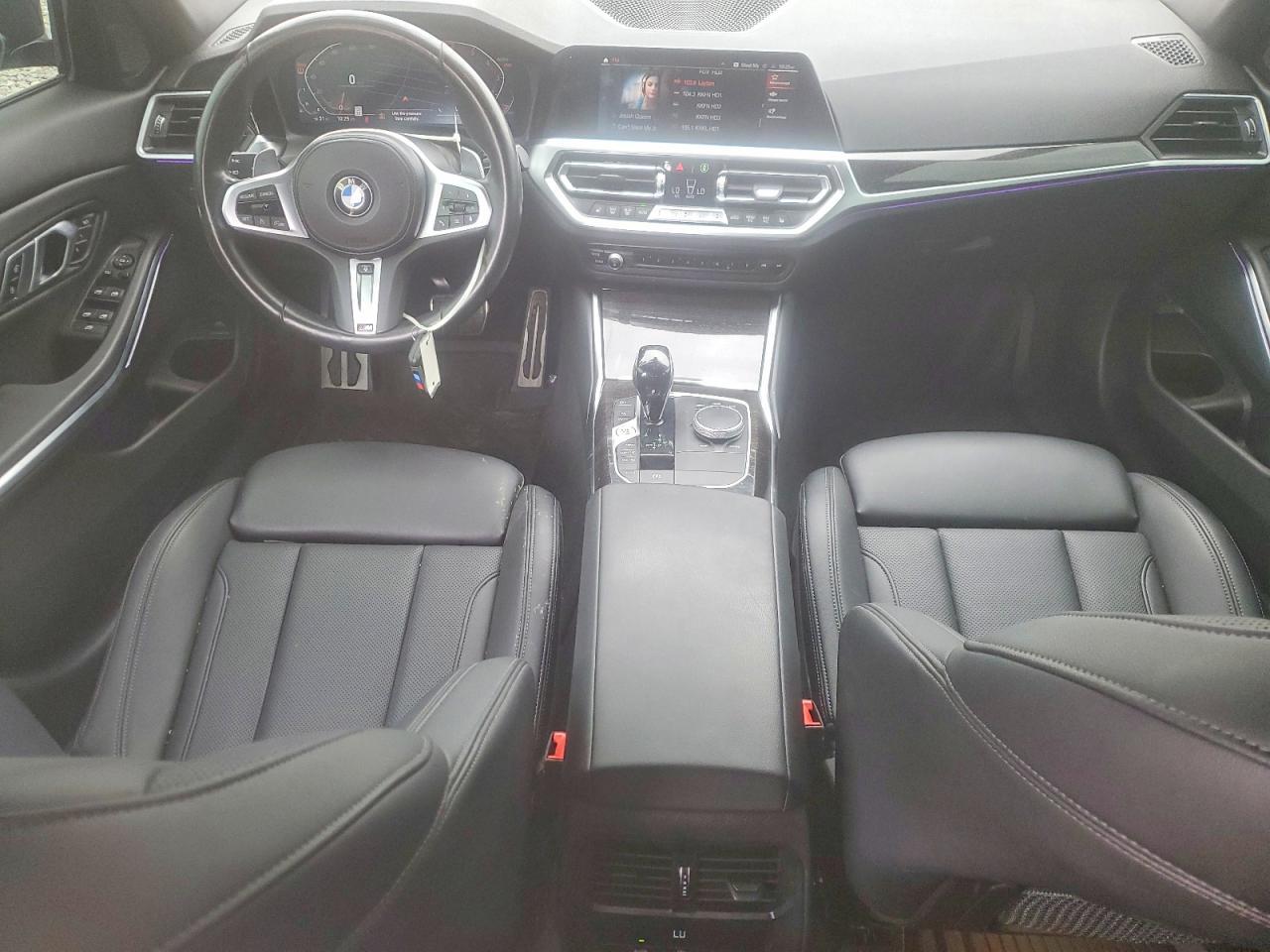2022 BMW 330Xi - zdjęcie 8