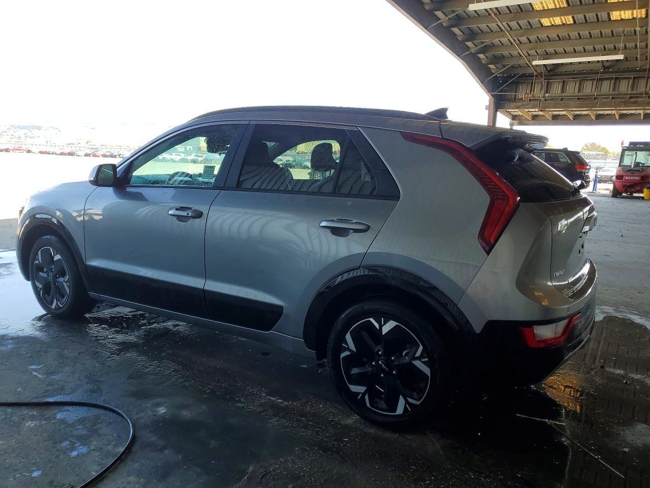 2024 Kia Niro Wind - zdjęcie 2