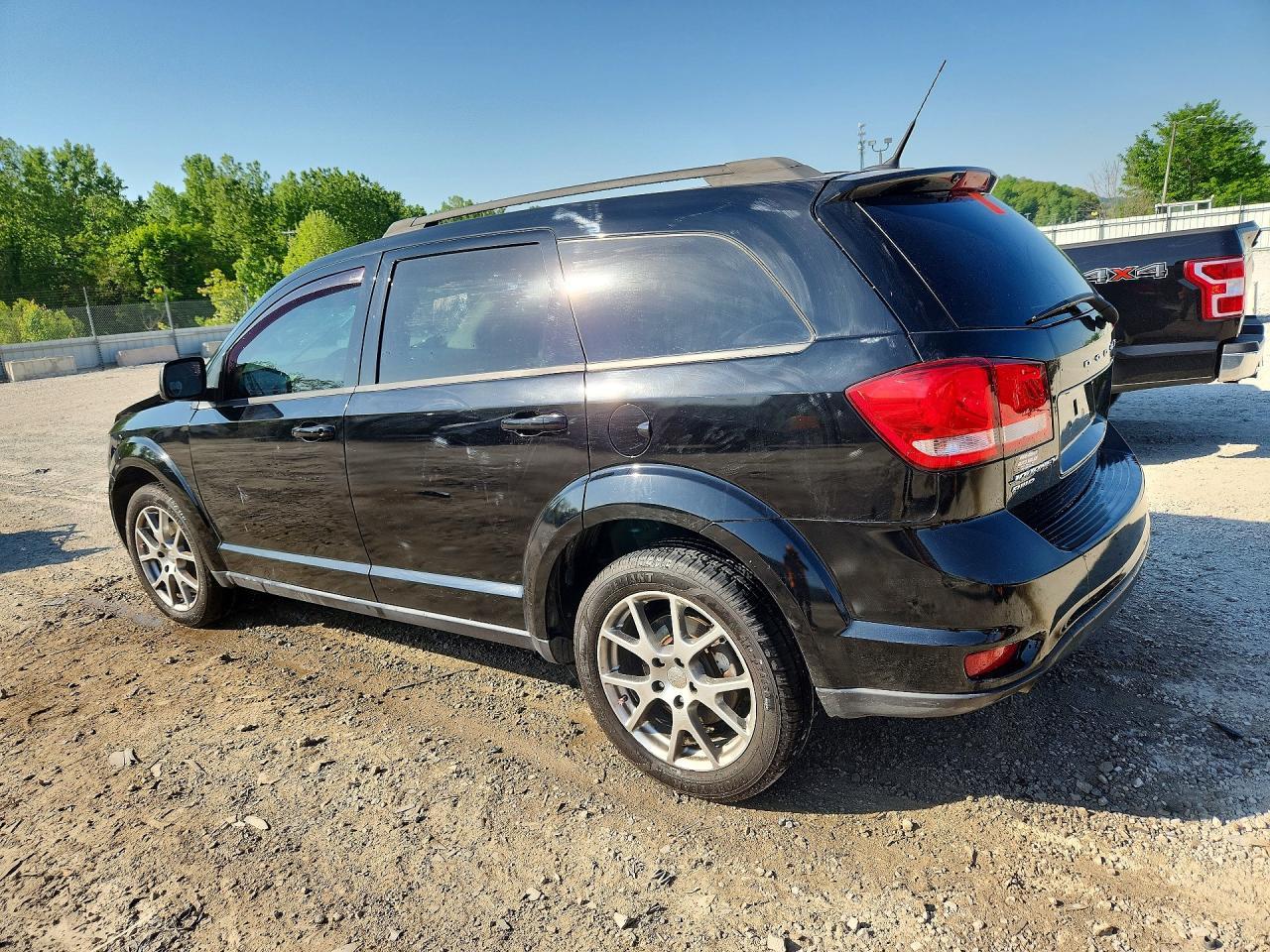 2015 Dodge Journey R - zdjęcie 2