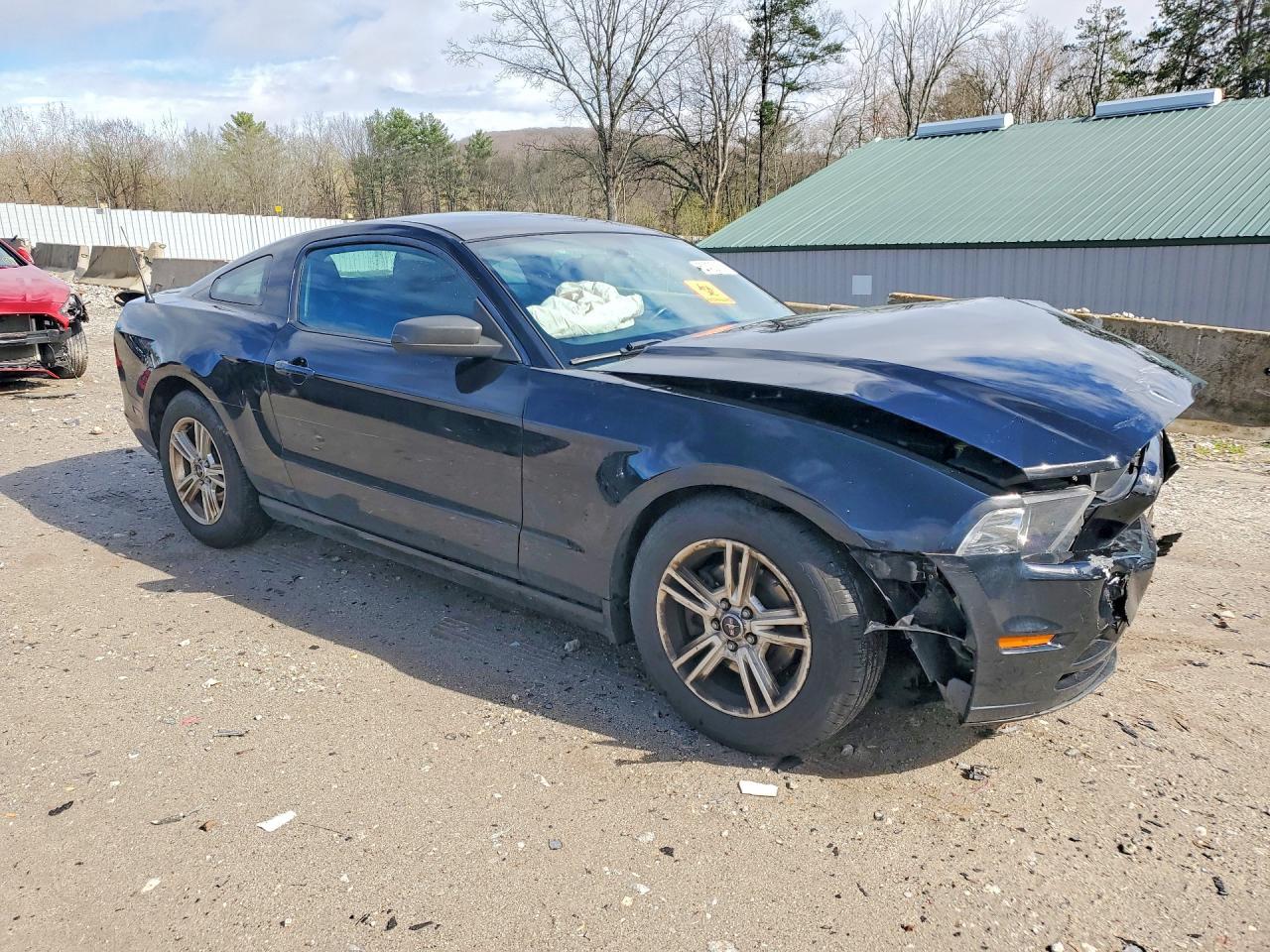 2013 Ford Mustang - zdjęcie 4