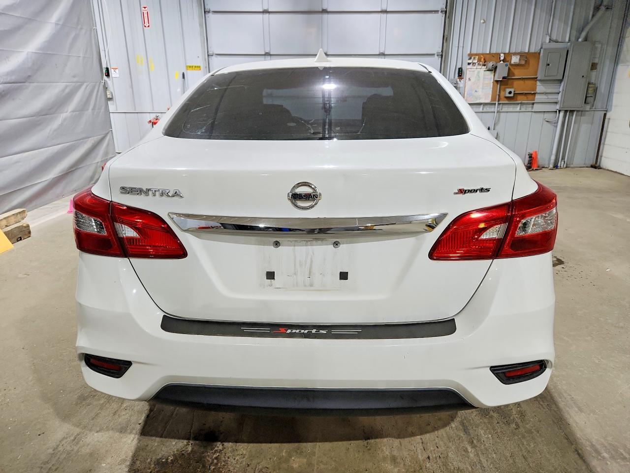 2017 Nissan Sentra S - zdjęcie 6