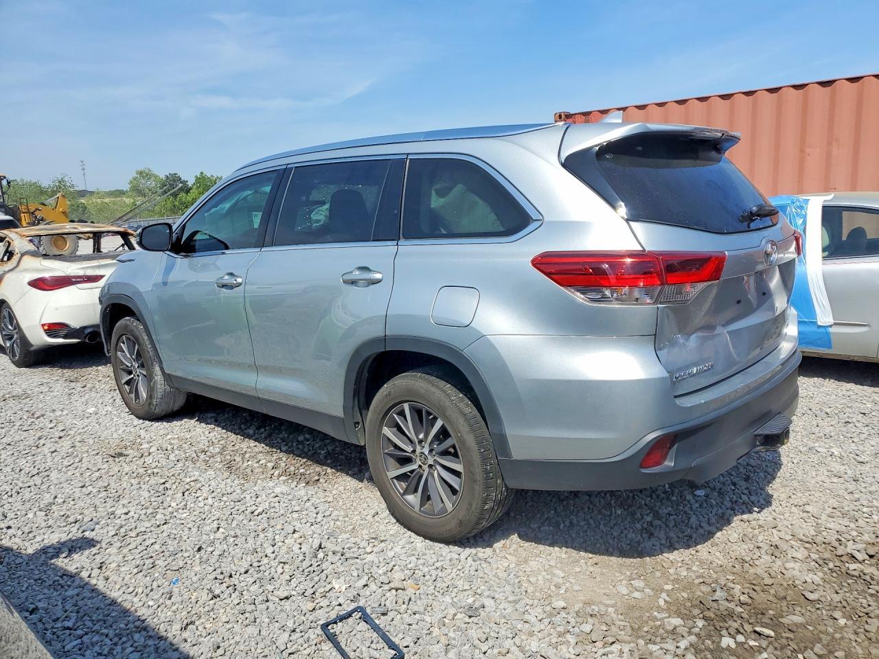 2019 Toyota Highlander Xle - zdjęcie 2