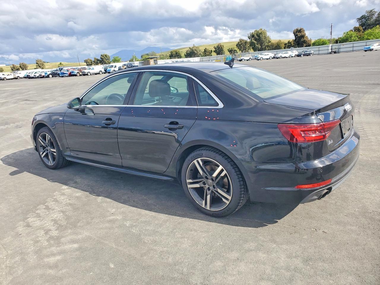 2018 Audi A4 Premium Plus - zdjęcie 2