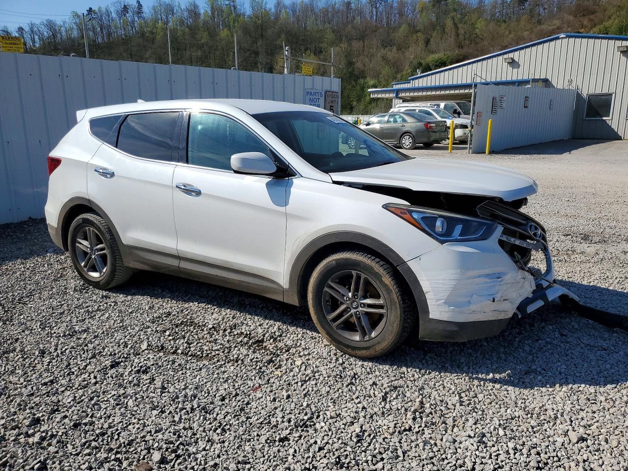 2017 Hyundai Santa Fe Sport 2.4L - zdjęcie 4