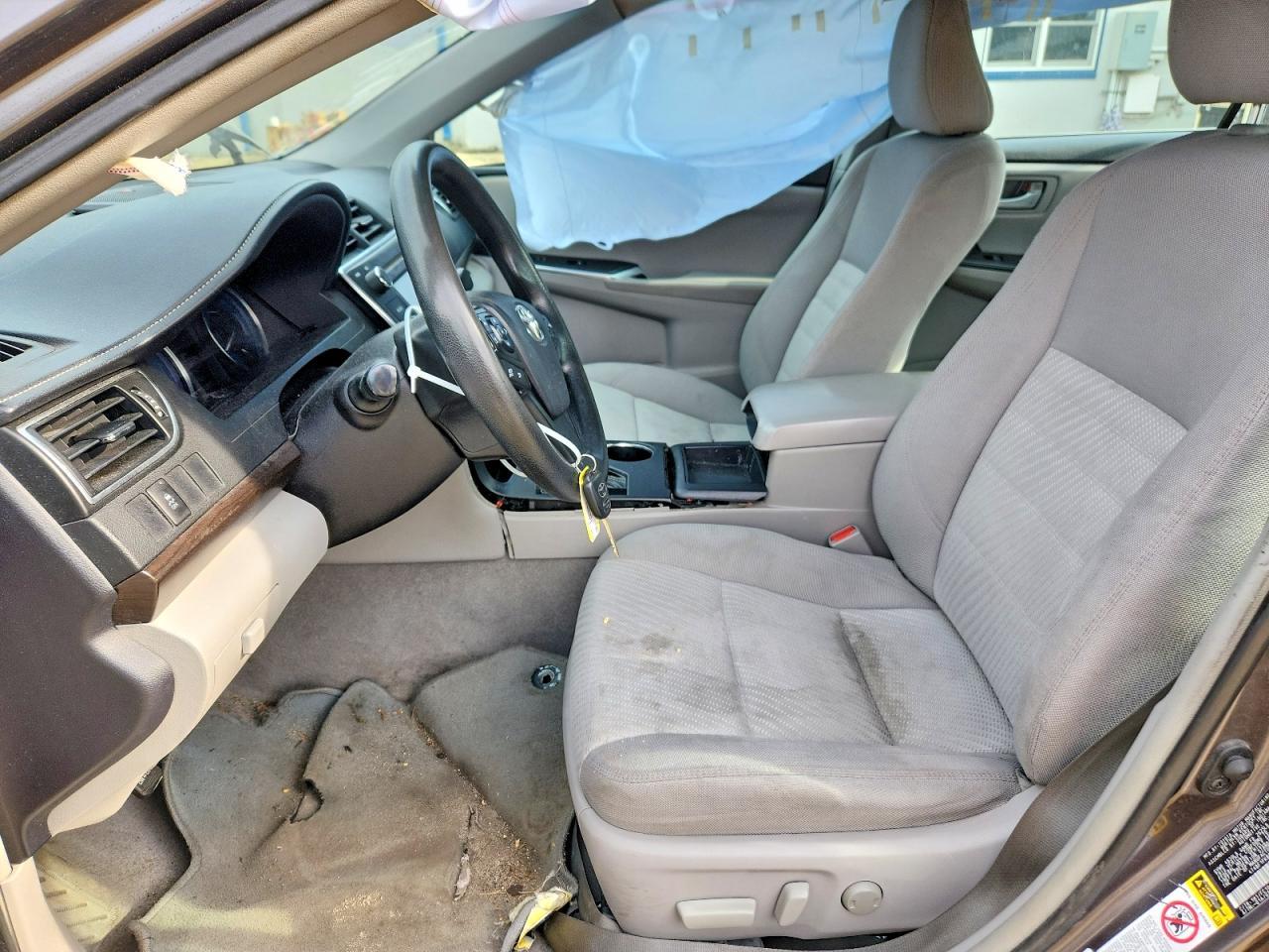 2016 Toyota Camry Le - zdjęcie 7