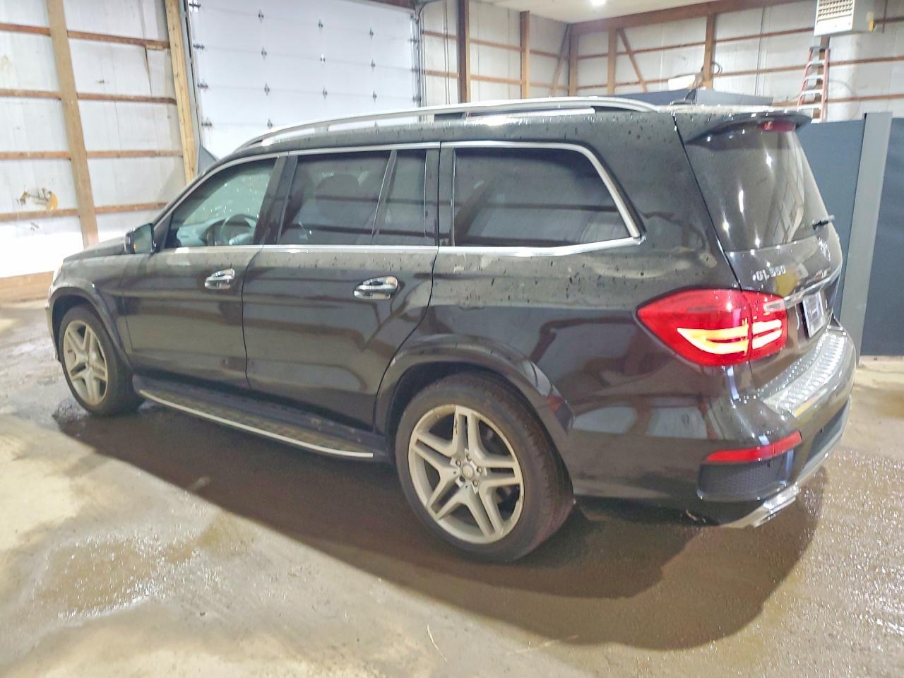 2015 Mercedes-Benz Gl 550 4Matic - zdjęcie 2