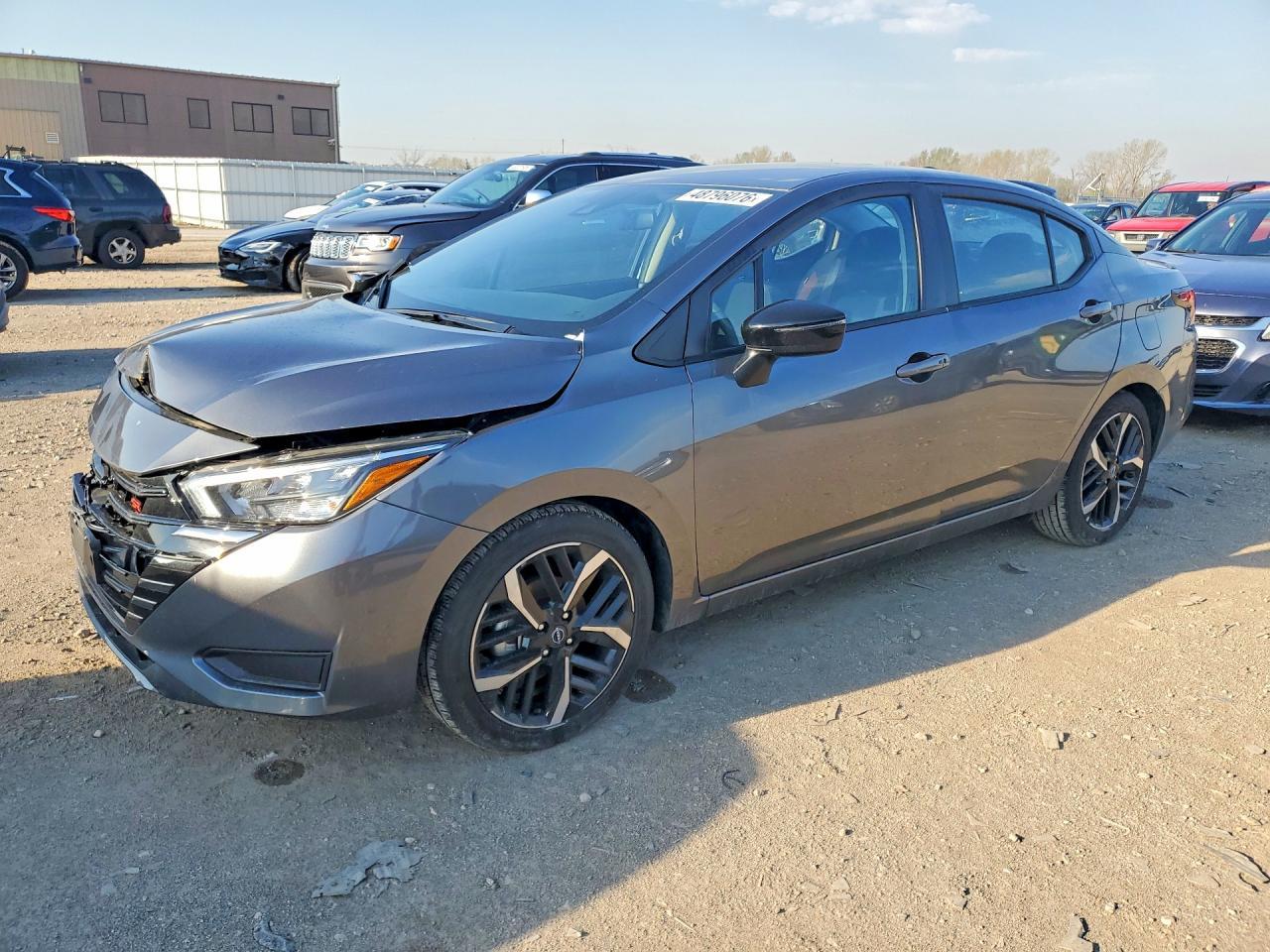 2024 Nissan Versa Sr - zdjęcie główne