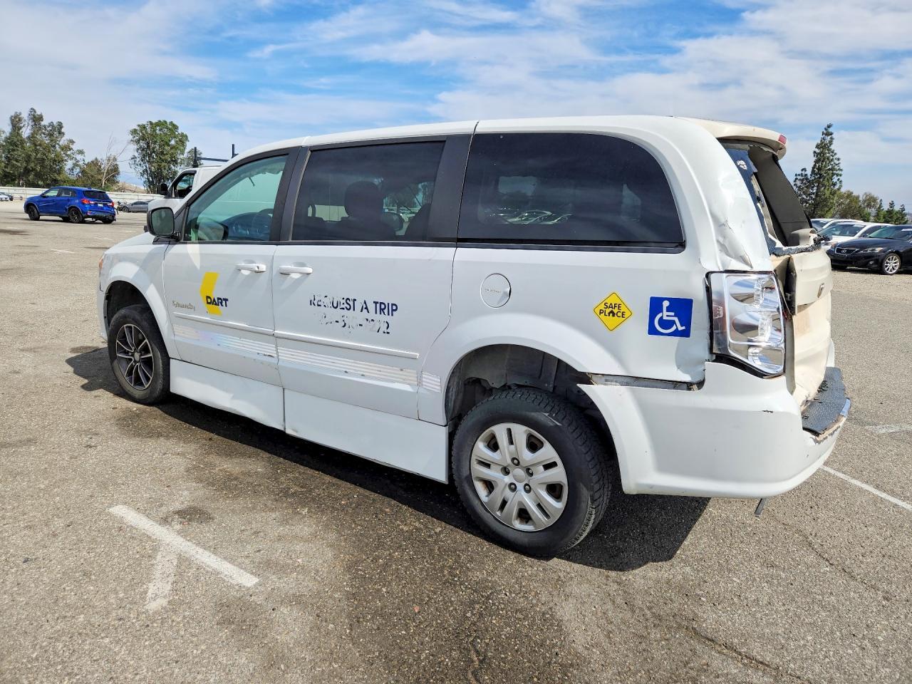 2017 Dodge Grand Caravan - zdjęcie 2