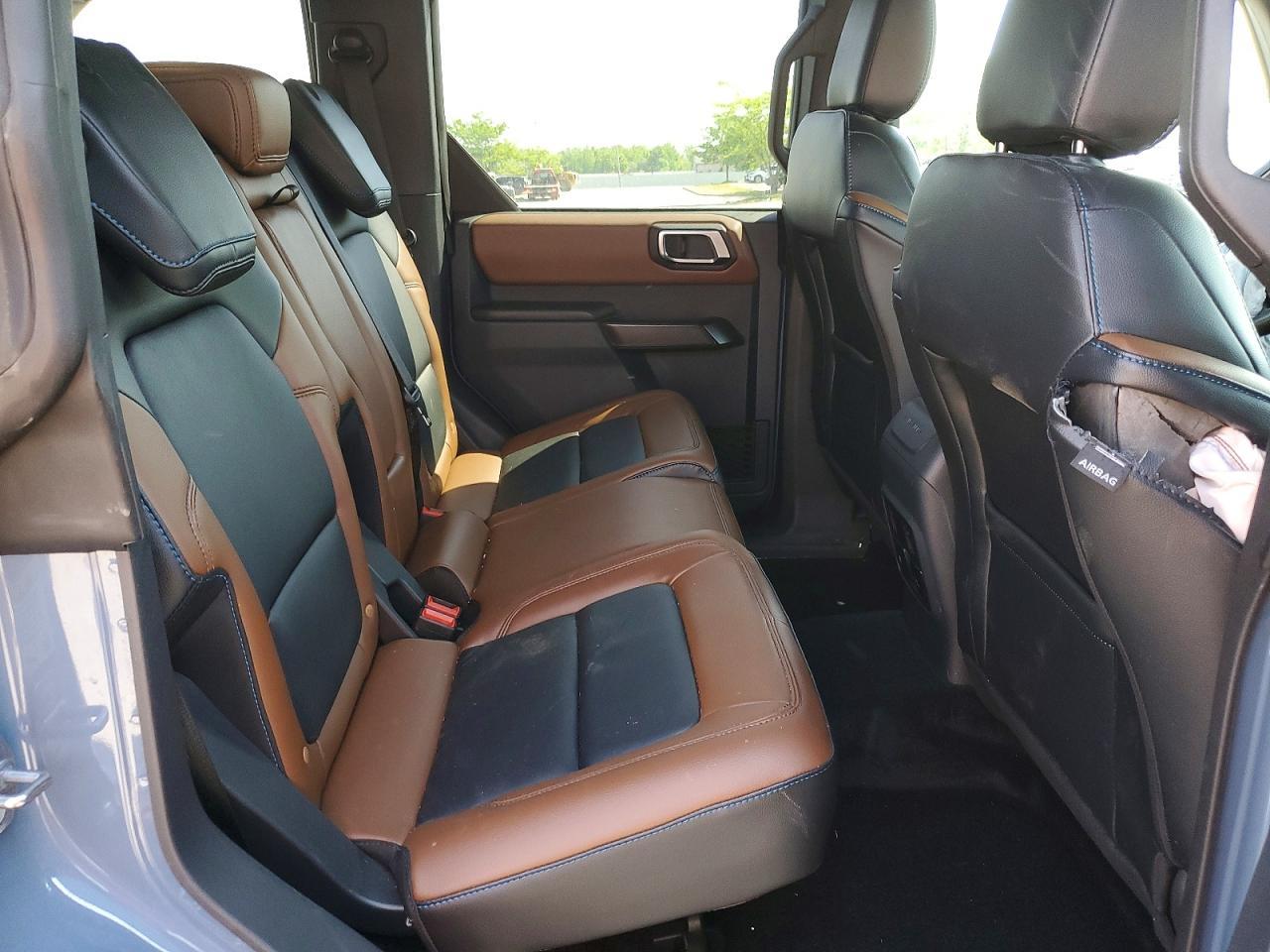 2024 Ford Bronco Outer Banks - zdjęcie 11
