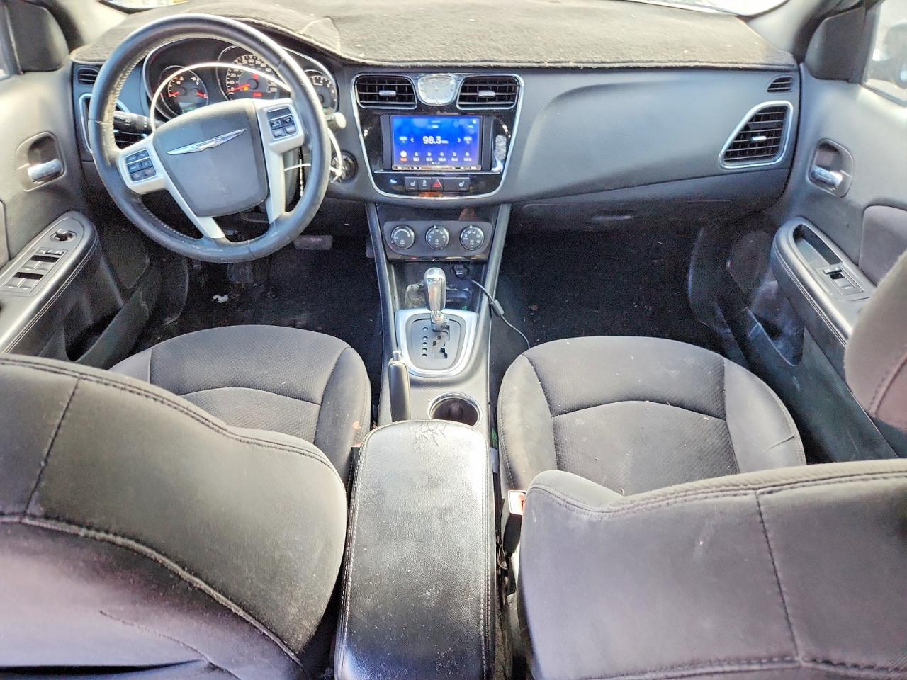 2013 Chrysler 200 Touring - zdjęcie 8