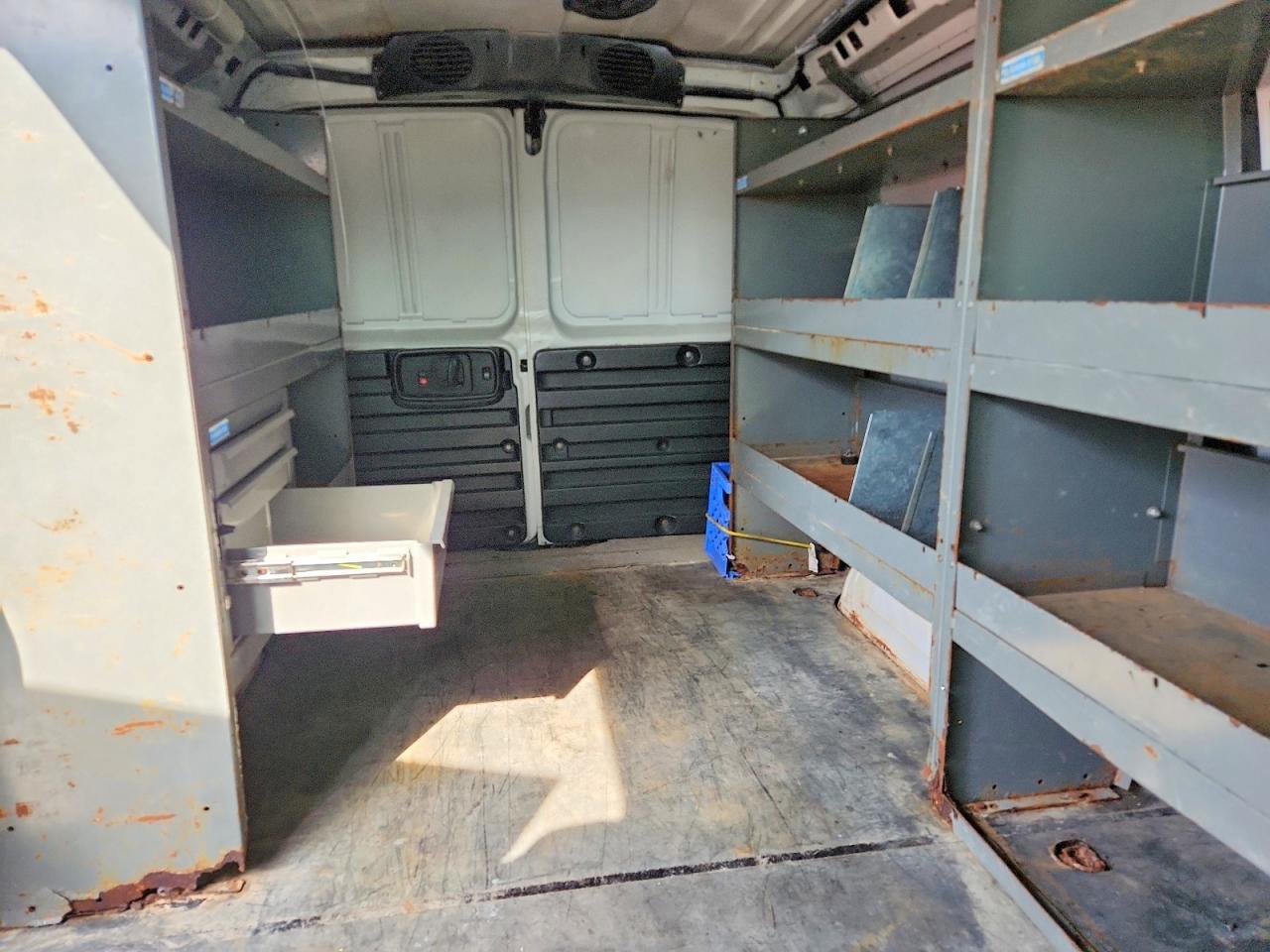 2020 Chevrolet Express G2500 - zdjęcie 10