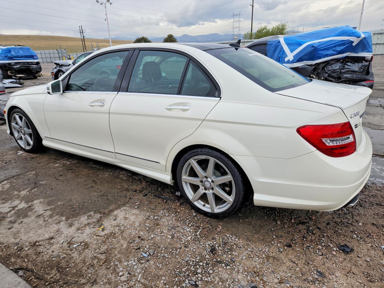 2014 Mercedes-Benz C 300 4Matic - zdjęcie 2