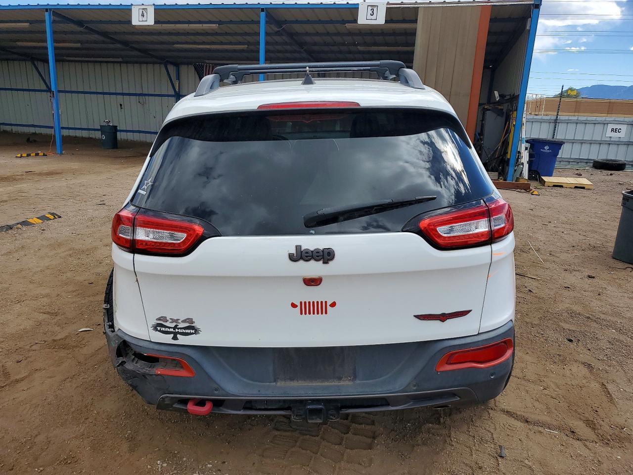 2016 Jeep Cherokee Trailhawk - zdjęcie 6