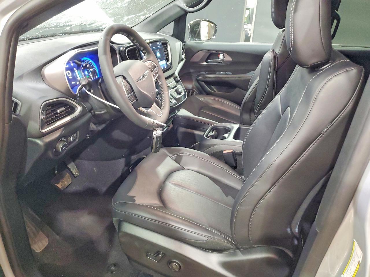 2026 Chrysler Pacifica Select - zdjęcie 7