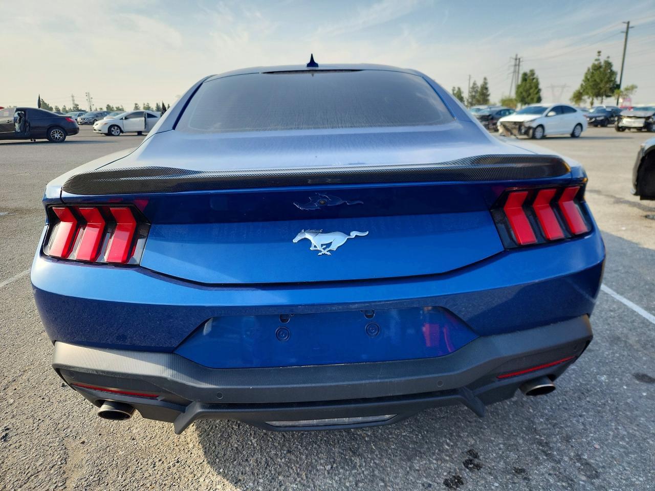 2024 Ford Mustang - zdjęcie 6