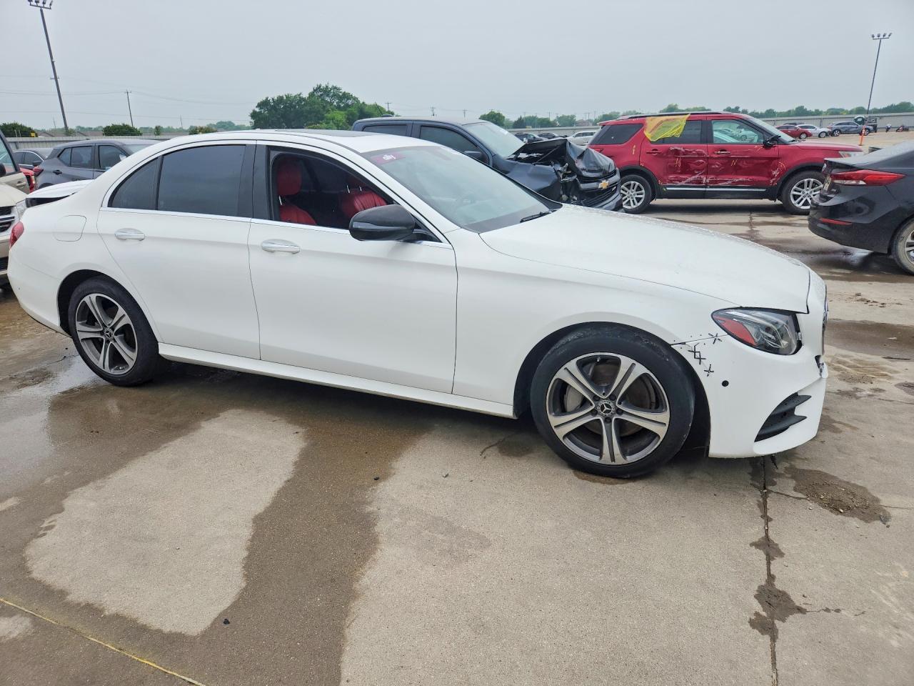 2017 Mercedes-Benz E 300 - zdjęcie 4