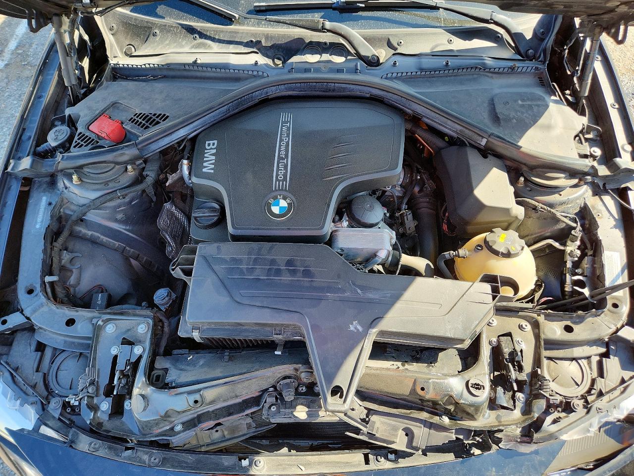 2015 BMW 320 I - zdjęcie 11