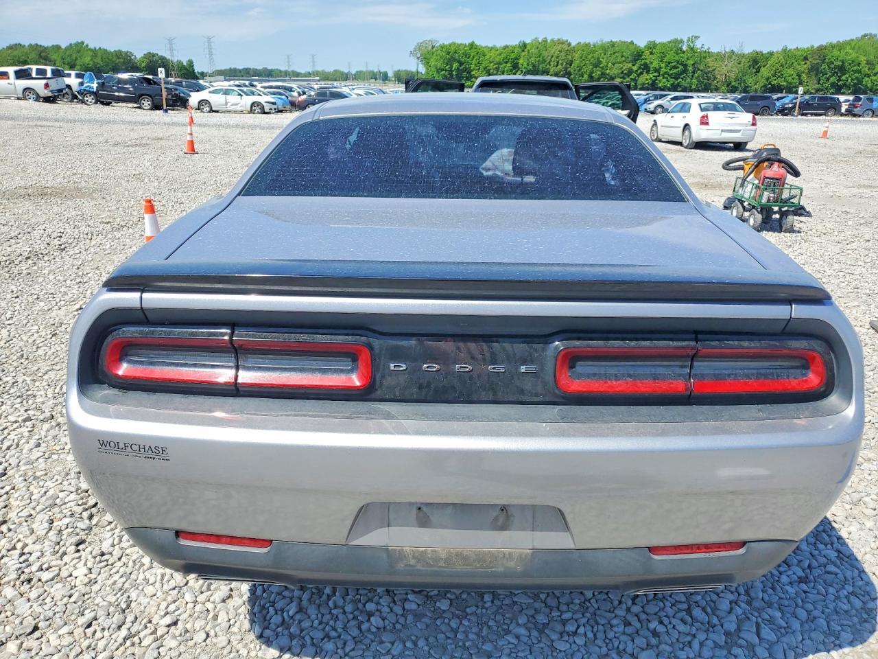 2016 Dodge Challenger R - zdjęcie 6