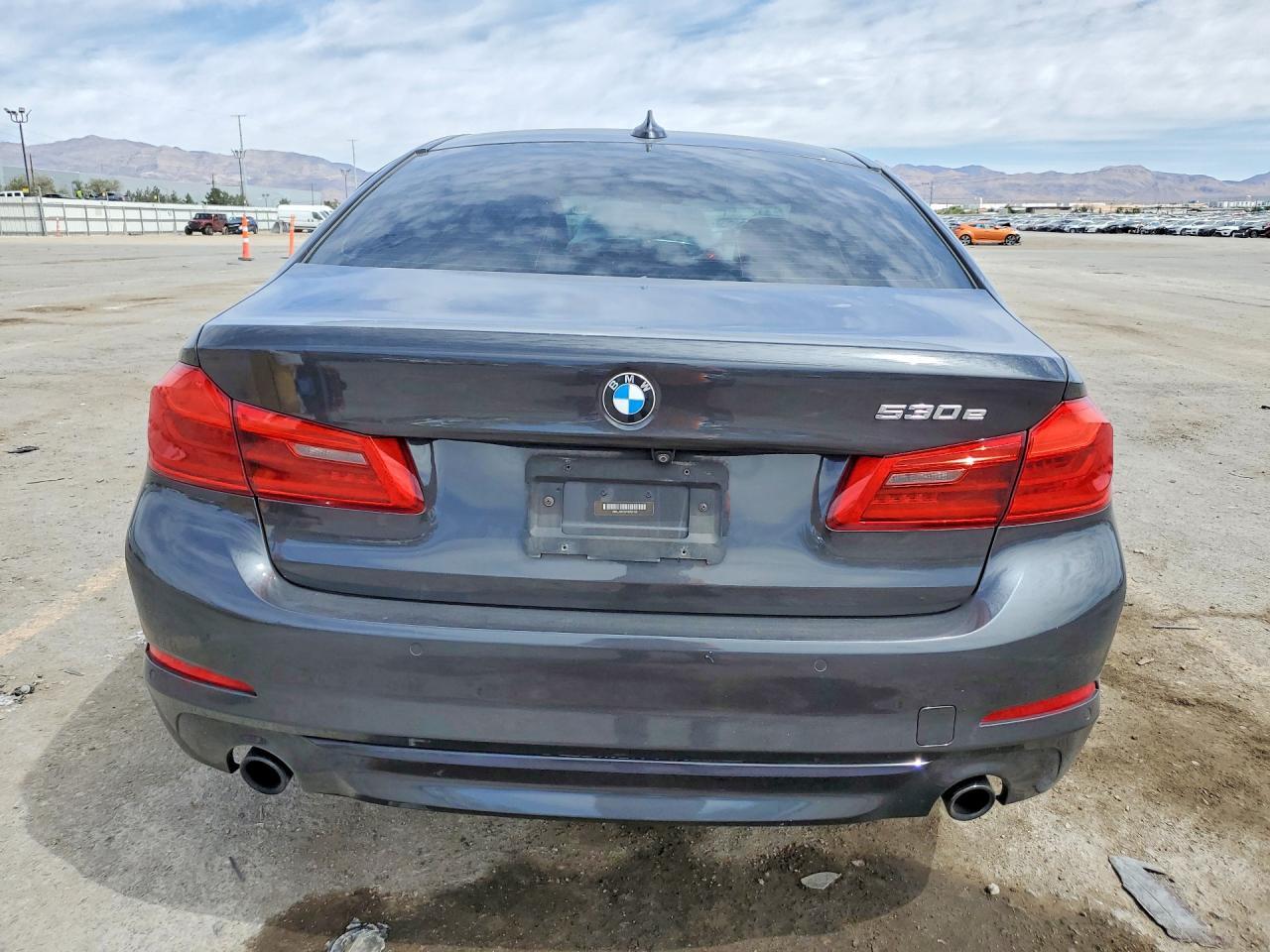 2019 BMW 530E - zdjęcie 6