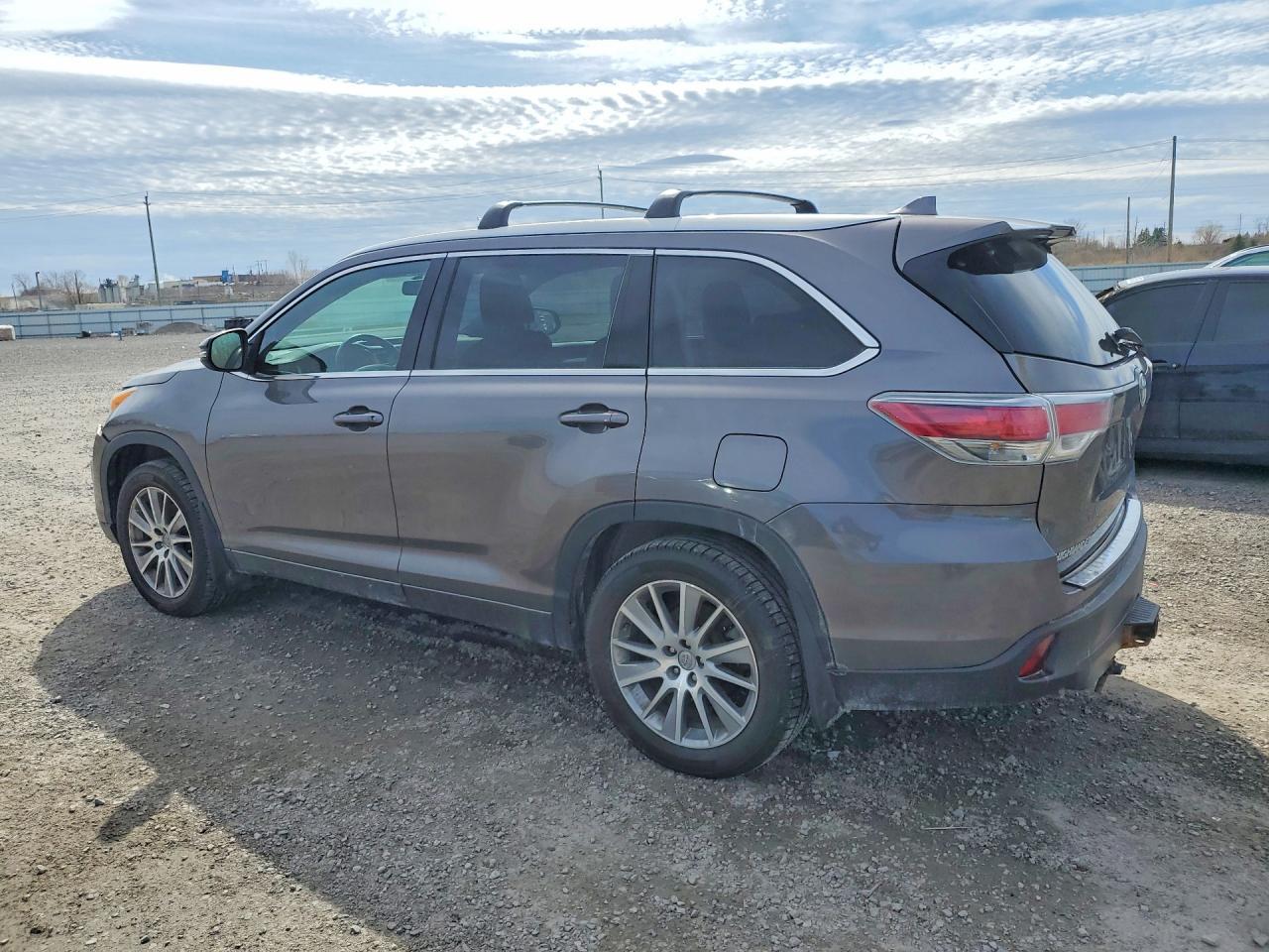 2015 Toyota Highlander Xle - zdjęcie 2