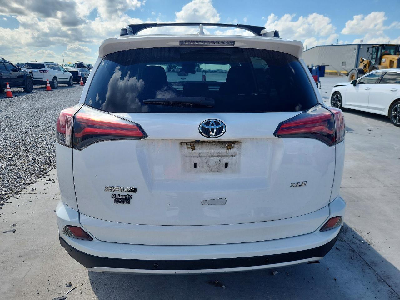 2016 Toyota Rav4 Xle - zdjęcie 6