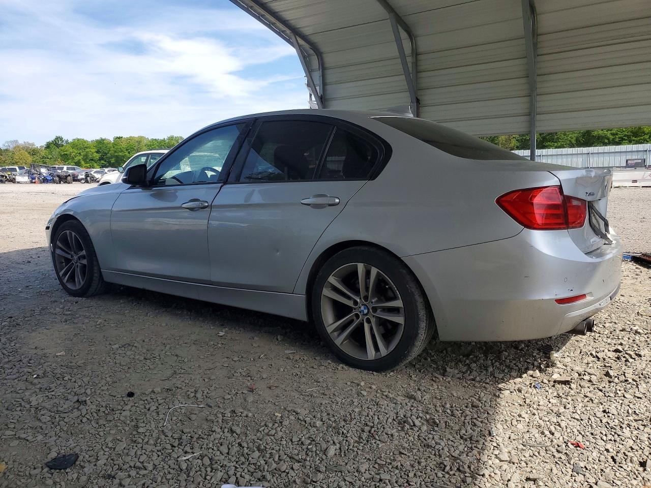 2015 BMW 328 Xi Sulev - zdjęcie 2