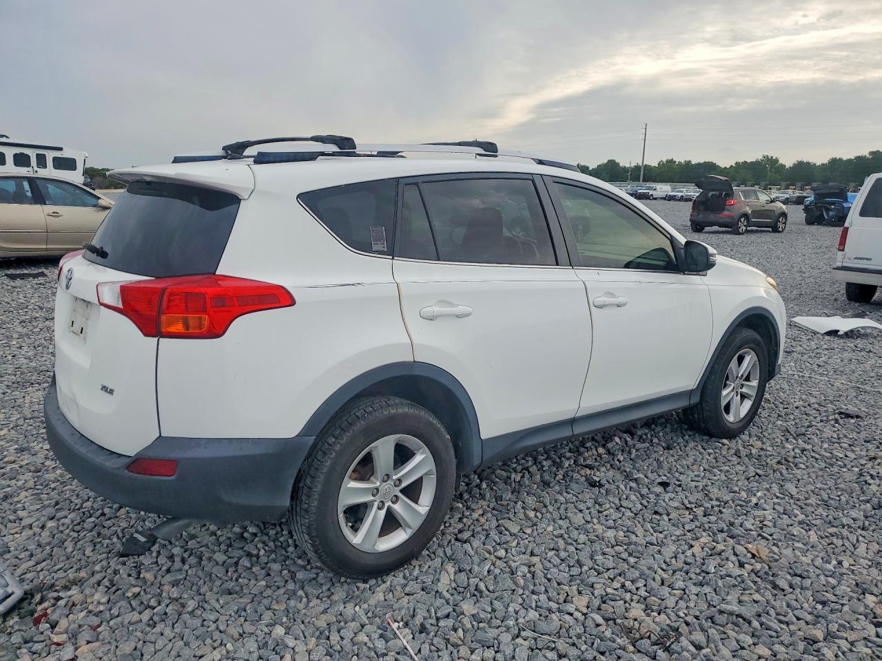2013 Toyota Rav4 Xle - zdjęcie 3