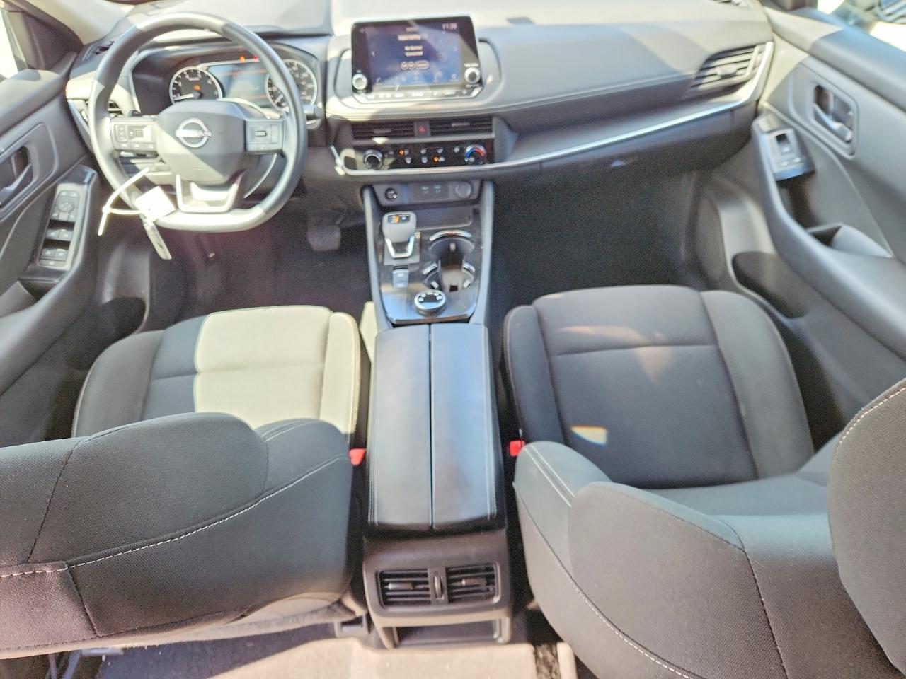 2025 Nissan Rogue S - zdjęcie 8