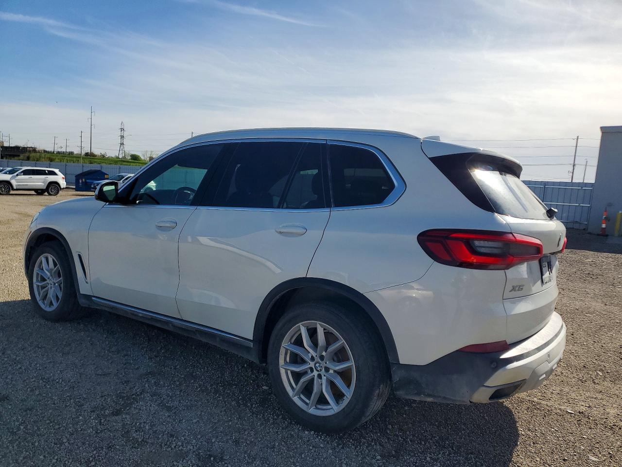 2020 BMW X5 xDrive40I - zdjęcie 2