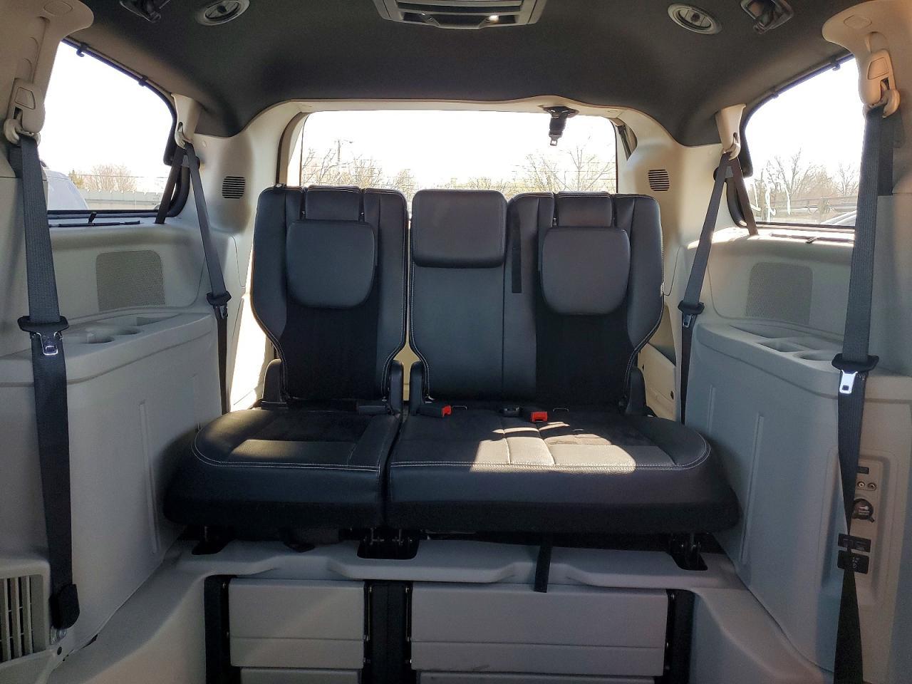 2017 Dodge Grand Caravan Sxt - zdjęcie 10