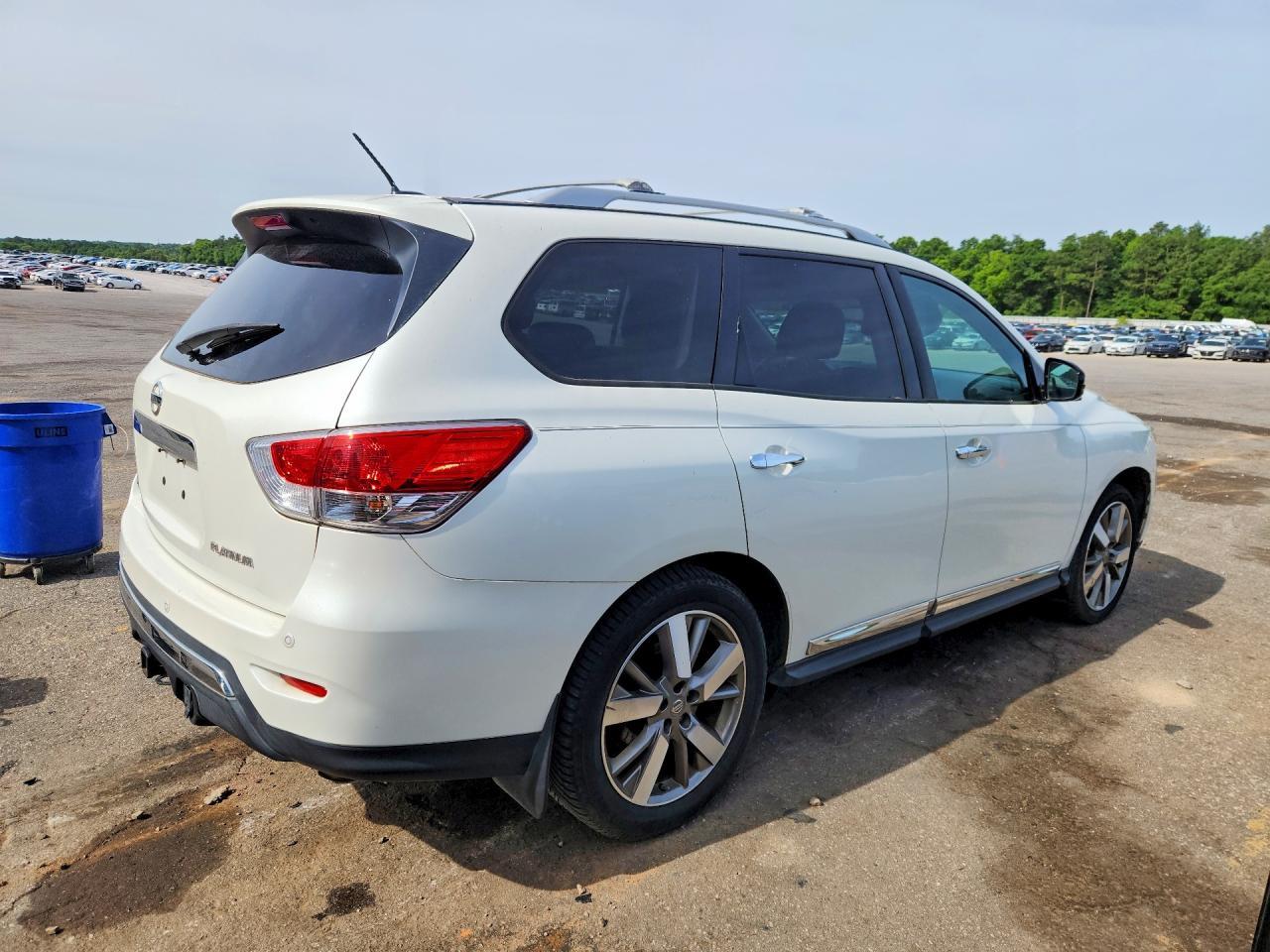 2015 Nissan Pathfinder Platinum - zdjęcie 3