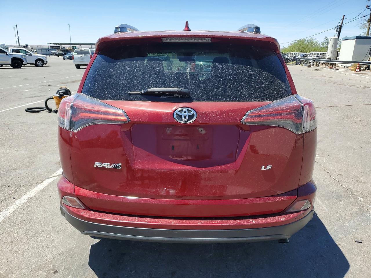 2018 Toyota Rav4 Le - zdjęcie 6