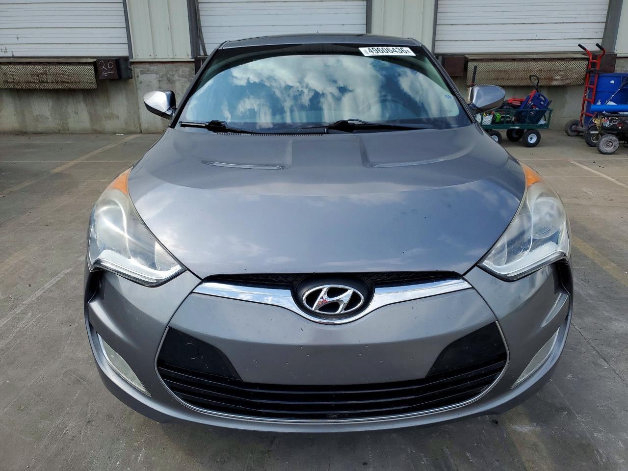2014 Hyundai Veloster Base - zdjęcie 5